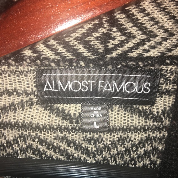Almost Famous Sweater L Fringe Tribal Boho Aztec - Picture 6 of 8